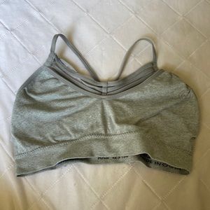 sports bra